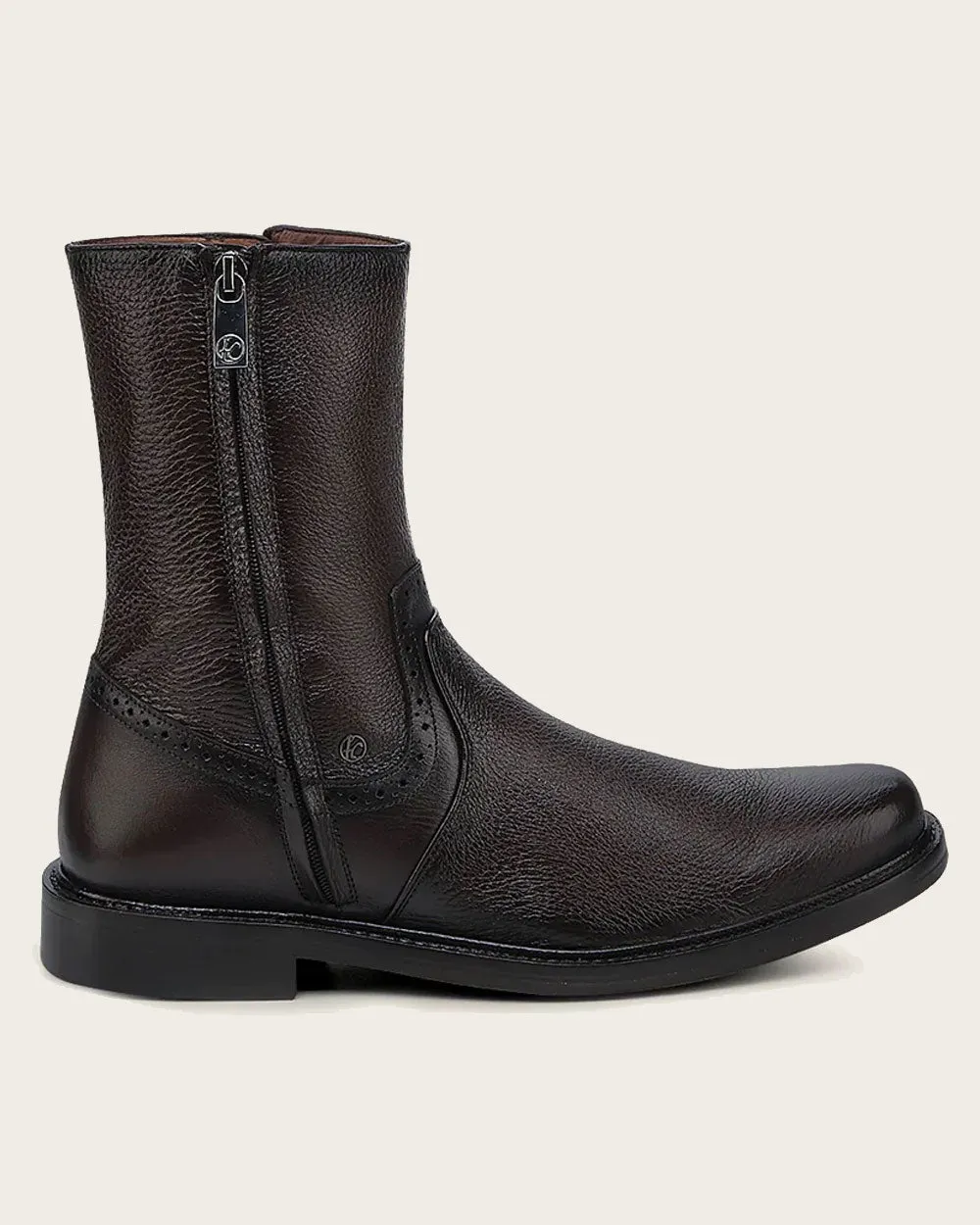 Urban dark brown boot with zippers